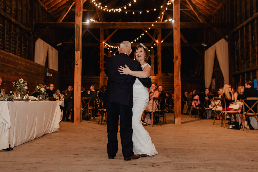 shaker_heritage_barn_wedding_046.jpg