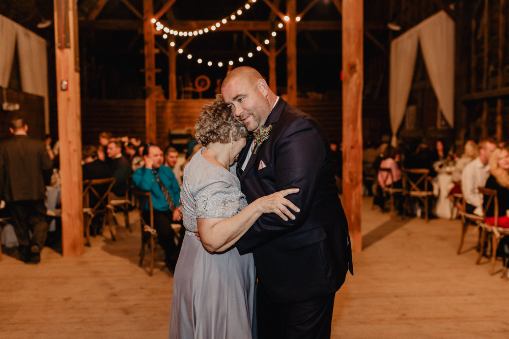 shaker_heritage_barn_wedding_048.jpg