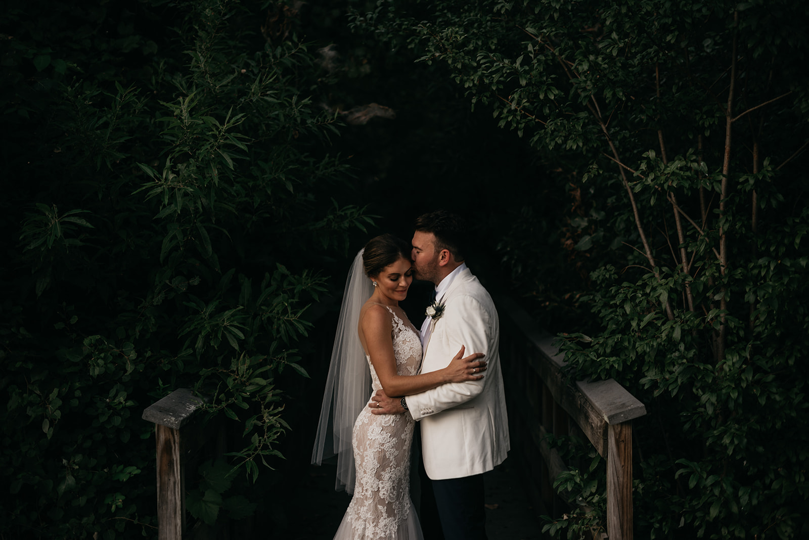 shaker_heritage_barn_wedding_038.jpg