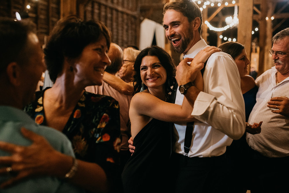 shaker_heritage_barn_wedding_072.jpg