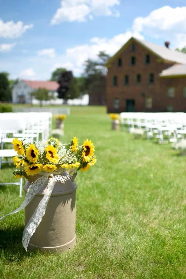 shaker-heritage-barn-wedding-day002.jpg