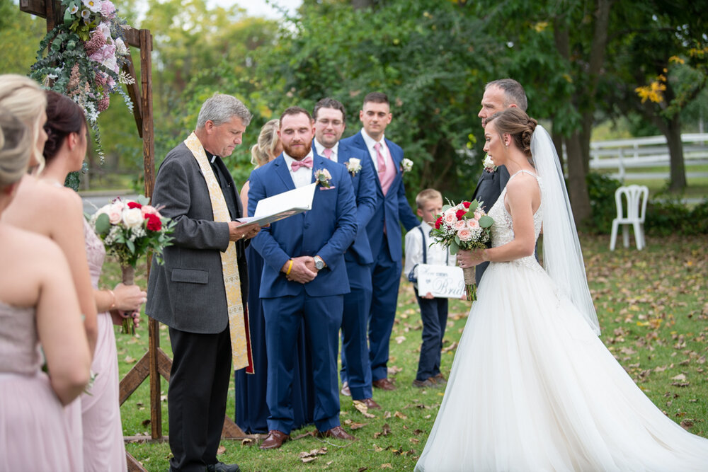 shaker-heritage-barn-wedding004.jpg