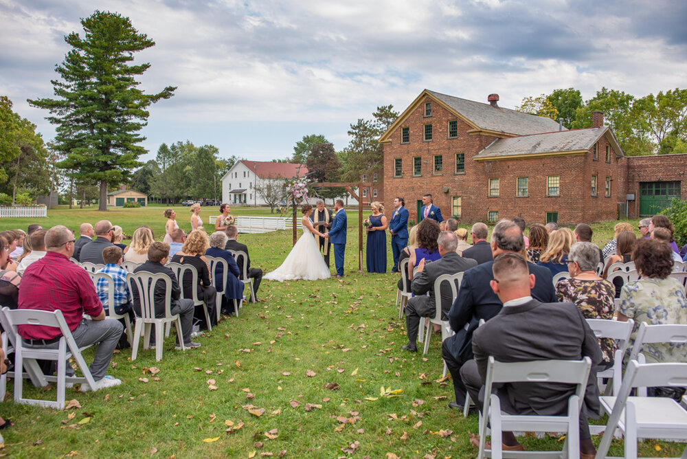 shaker-heritage-barn-wedding005.jpg