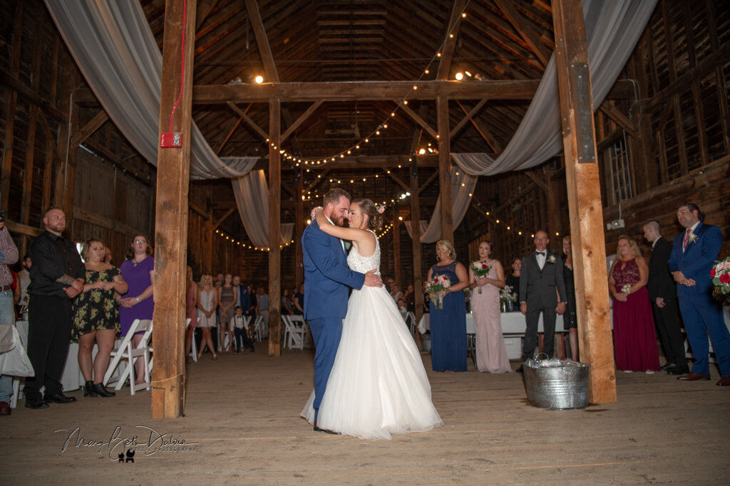 shaker-heritage-barn-wedding017.jpg