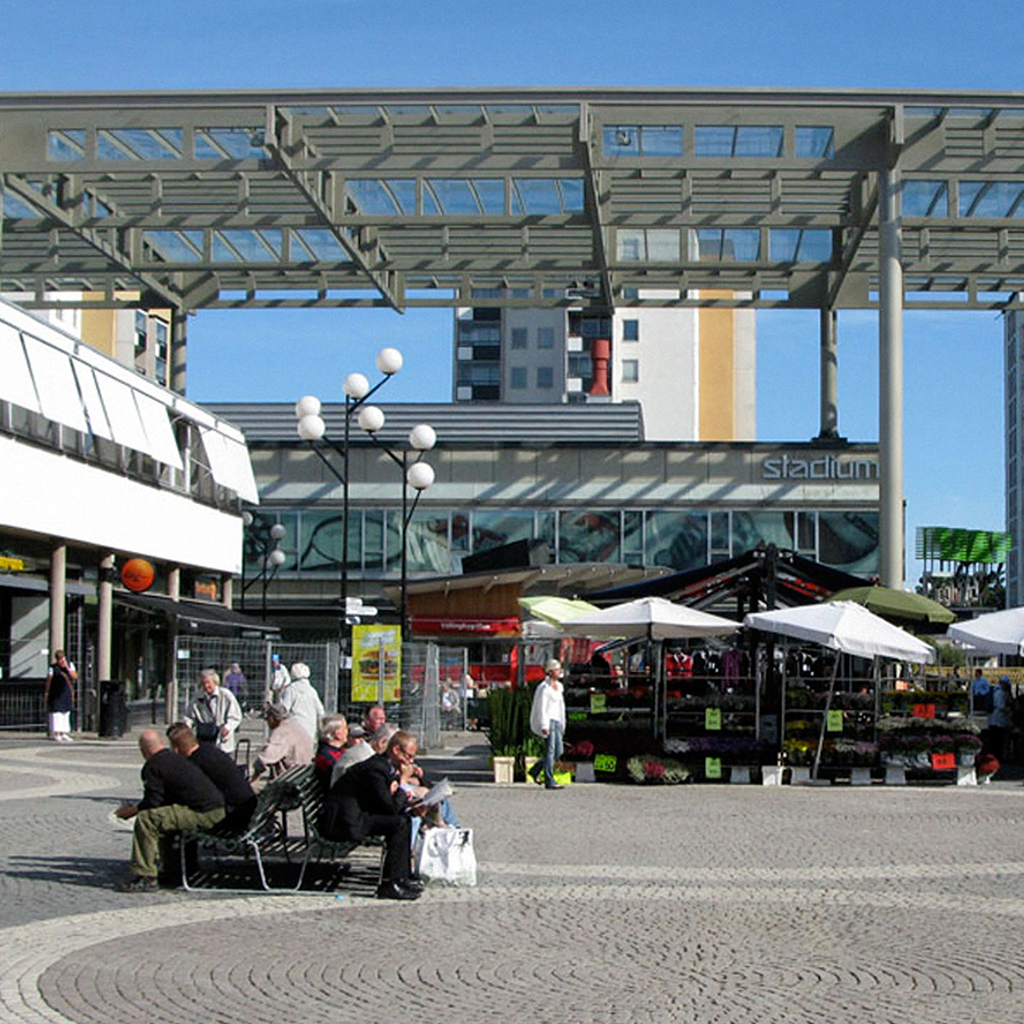  A new town planned and built in the 1950's, Vallingby, organized apartment towers around a public transportation hub creating a working-dwelling centrer.  Vallingby, Sweden 