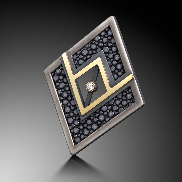 V-Pendant website2.jpg