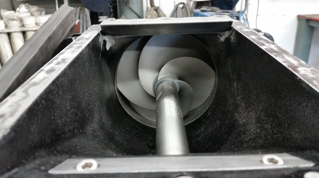 Sport jet leading<br>edge intake wedges