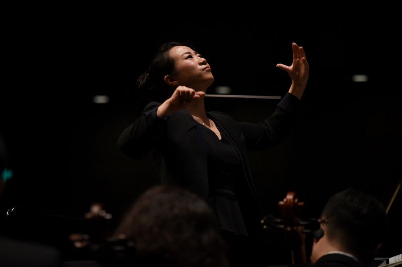 Jing Huan, one of a new generation of Chinese conductors, performing in Beijing (AFP Photo/WANG Zhao)