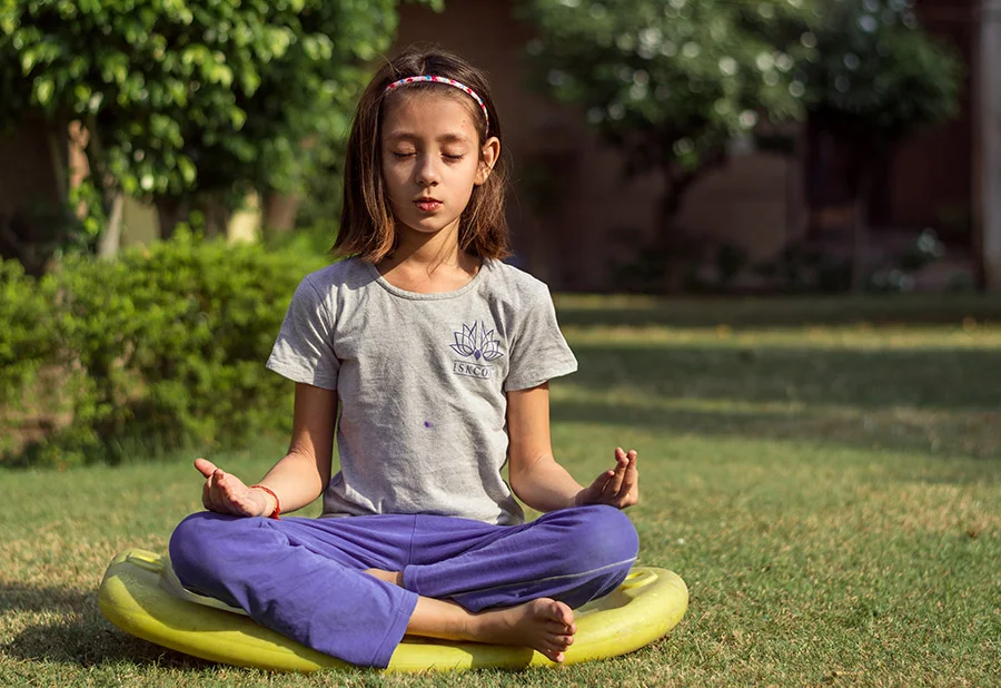 Benefits-of-Yoga-for-Youth-Who-Have-Experienced-Trauma.jpg
