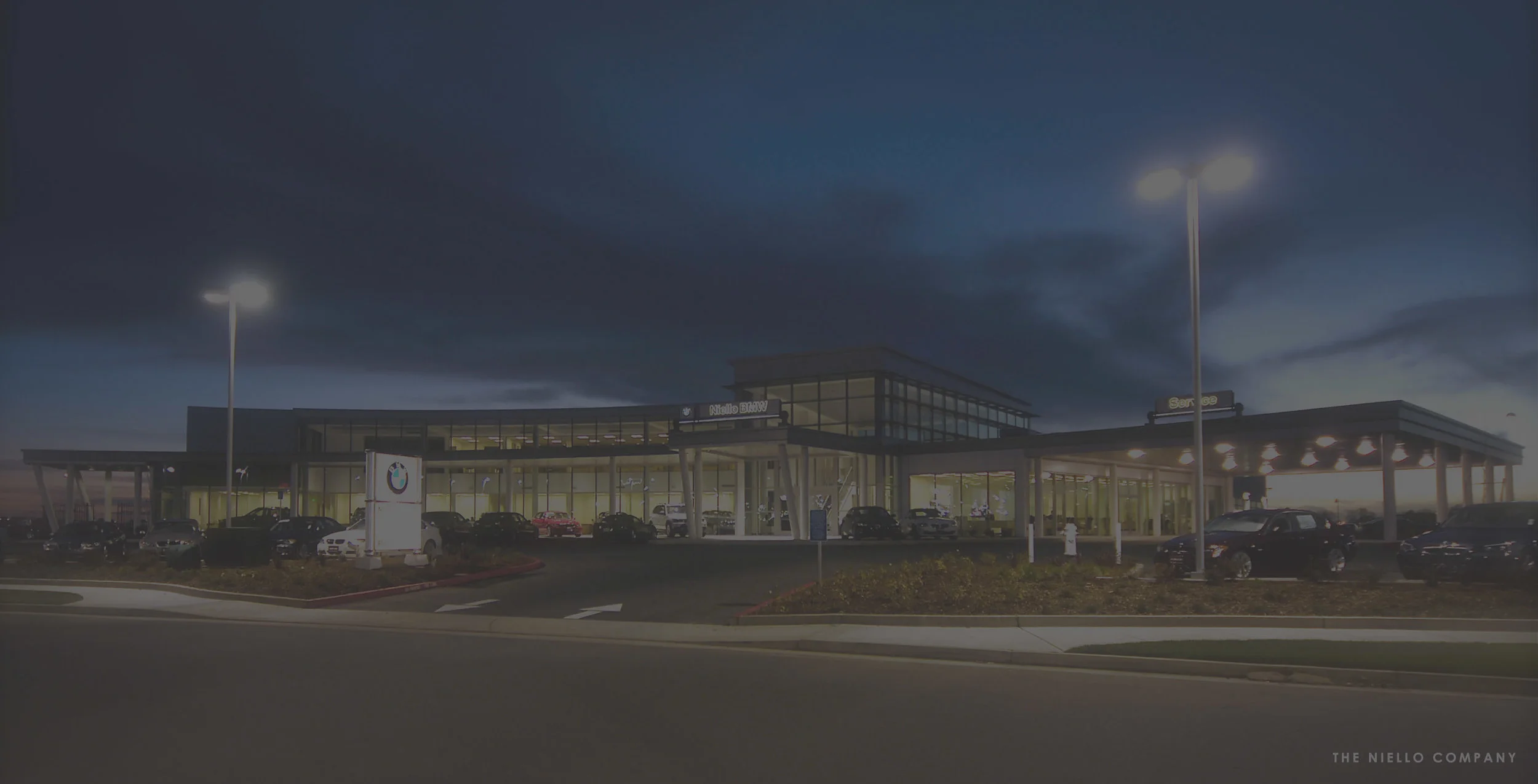 A new BMW facility in Elk Grove, California reflects the premium quality and elegance of the BMW vehicle design. With a total building area of 53,900 sq. ft., the curved exterior façade of the showroom and uniquely shaped, tower element are composed of an aluminum curtain wall system with high performance, energy efficient glazing for maximum visibility and a "lightness" to the building.