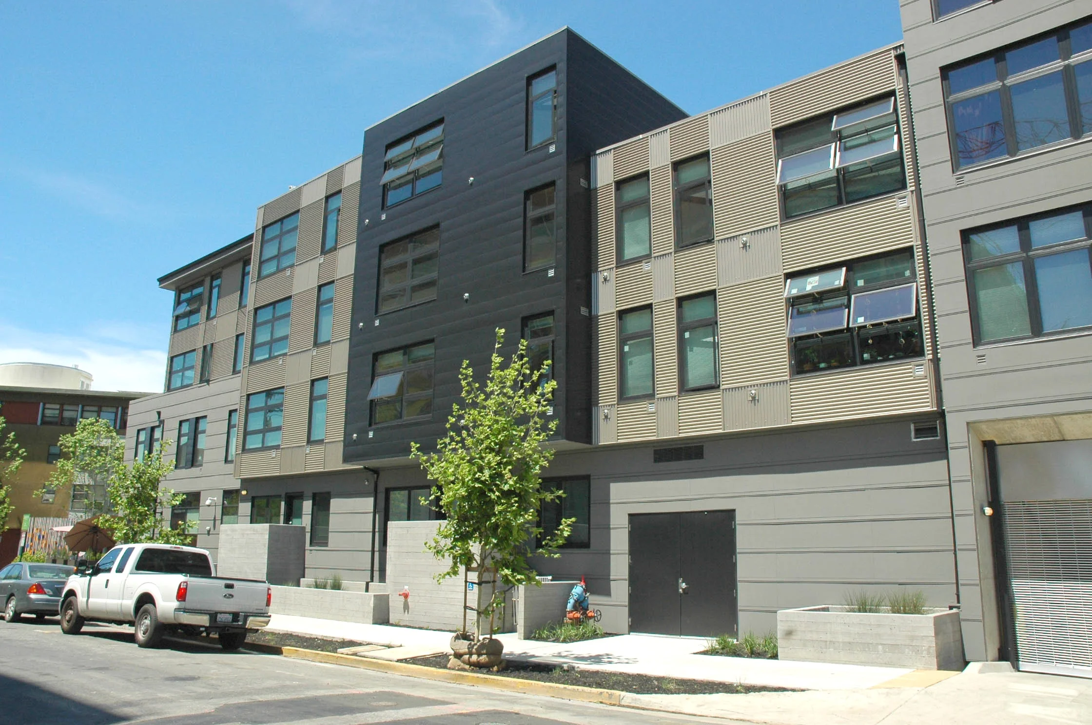 3900 ADELINE - EMERYVILLE/OAKLAND, CA