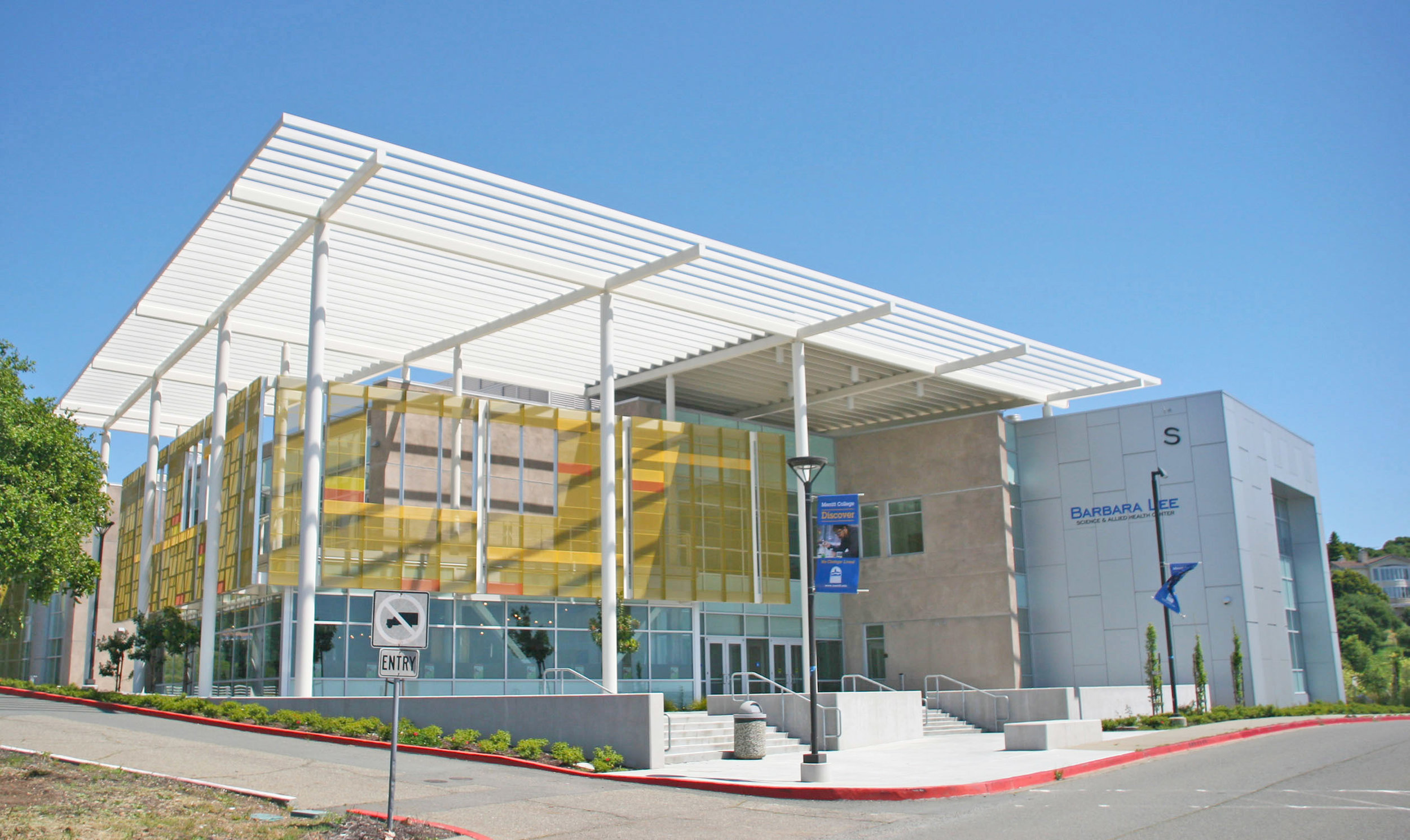 MERRITT COLLEGE - BARBARA LEE SCIENCE &amp; ALLIED HEALTH BUILDING (W/ JK ARCHITECTURE) - OAKLAND, CA