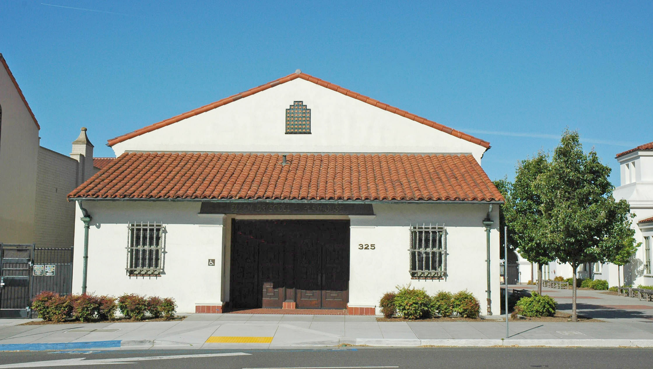 ELLEN DRISCOLL THEATER - PIEDMONT, CA