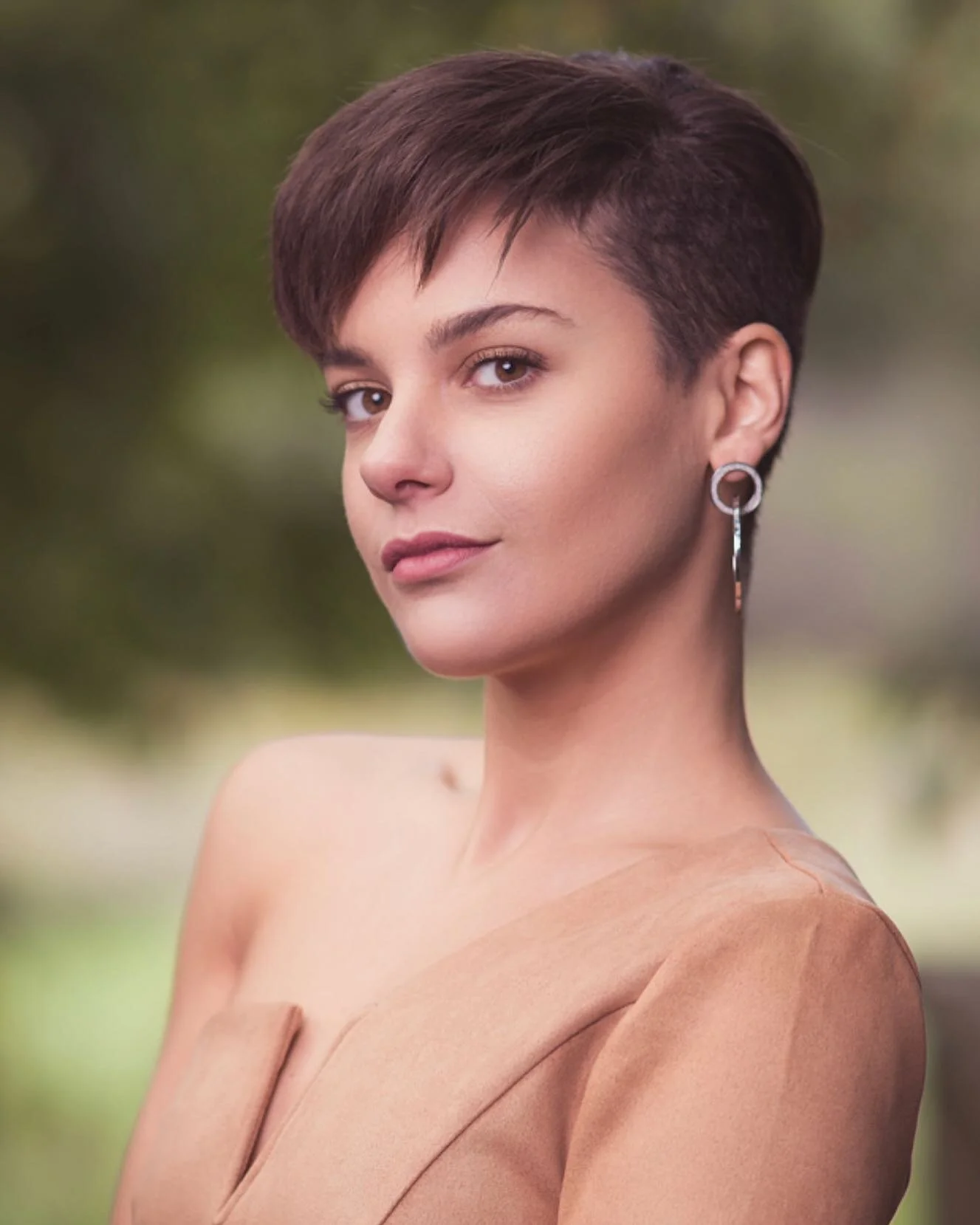 A new edit from an old shoot &hellip;
.
.
#model #modelling #re-edit #naturallight #outdoors