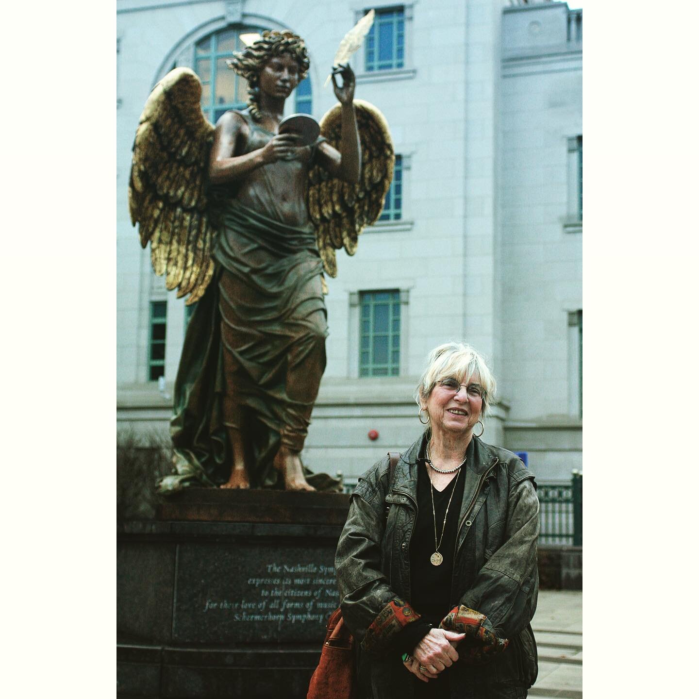 2006 - Unveiling of the Recording Angel in Nashville for the Recording Arts! 🎼
.
.
.
#nashvillemusic #audreyflack #nycartist #sculpture #publicart #artistsoninstagram #recordingartist