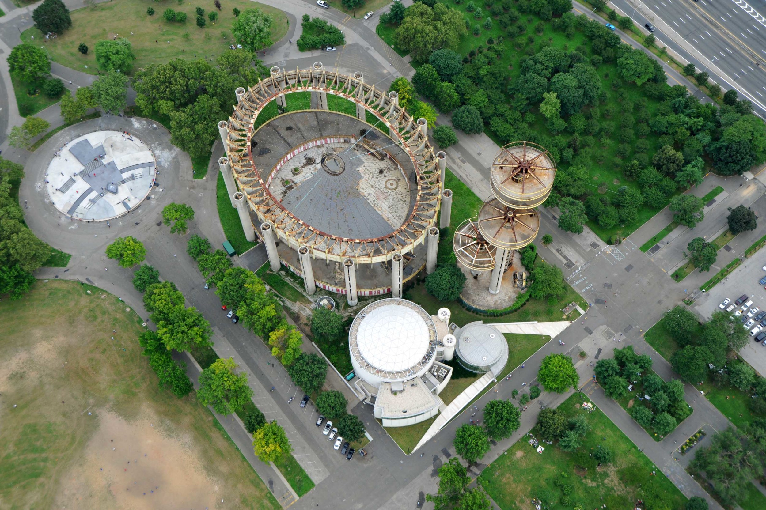  Aerial view of the site 