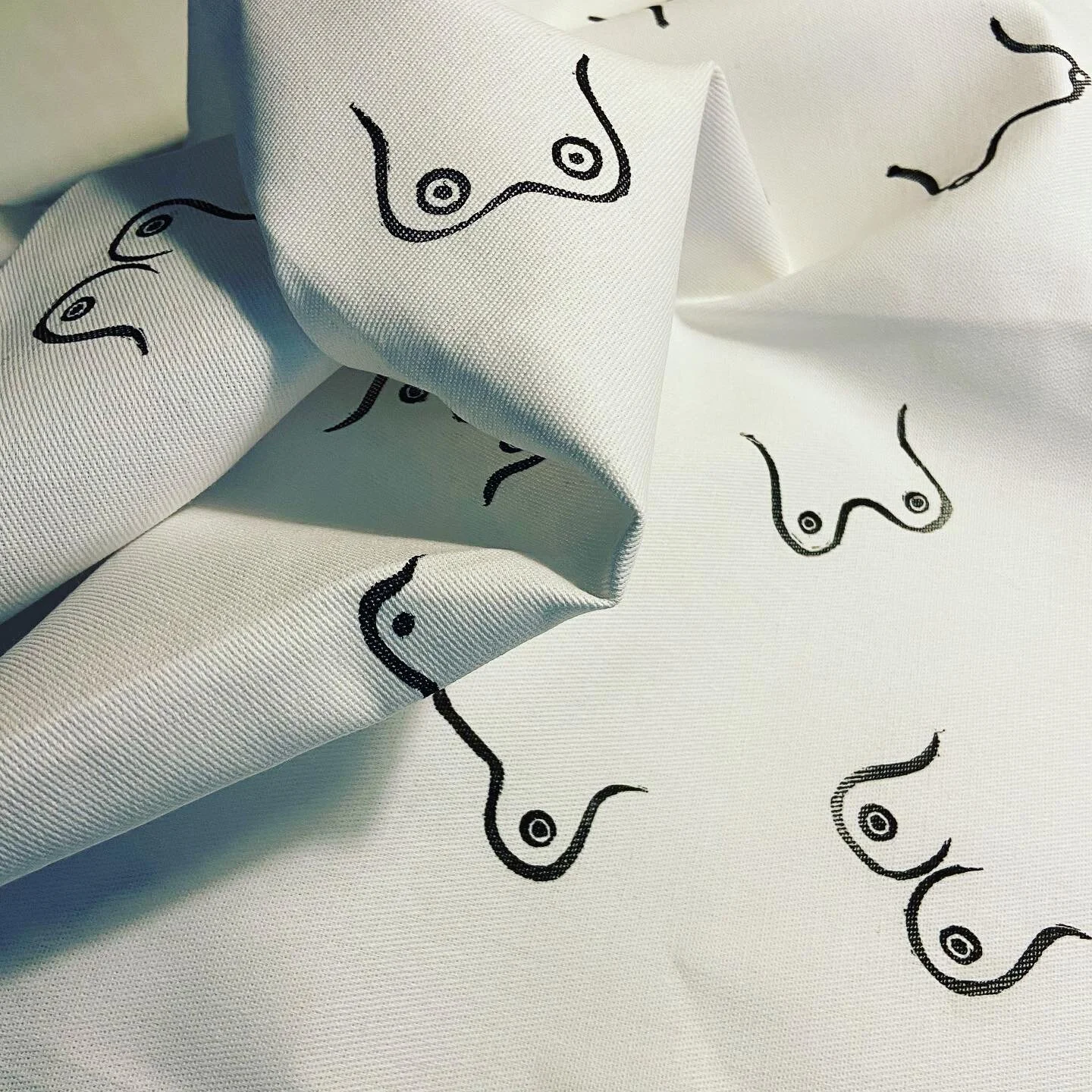 3B8CCCBA-2506-4D6B-B134-52F499BE3260