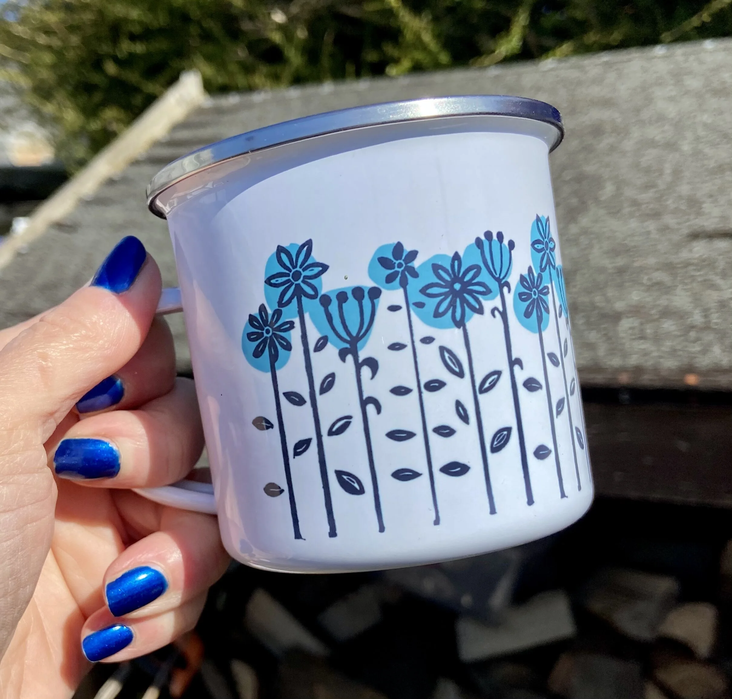 AFBE04E8-76DF-4037-A1C9-DFDB197DC821