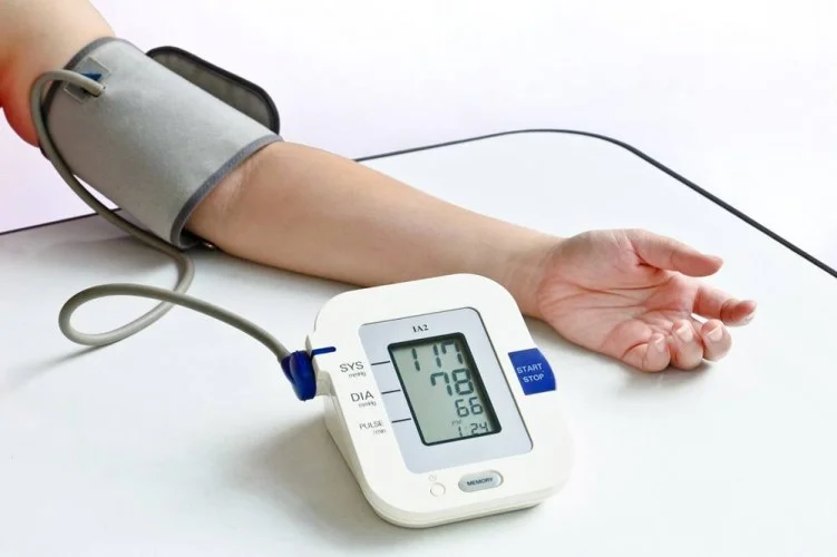 Digital-Blood-Pressure-Monitor-751x5001.jpg