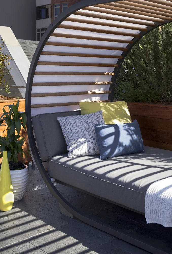 Detail of lounge bed