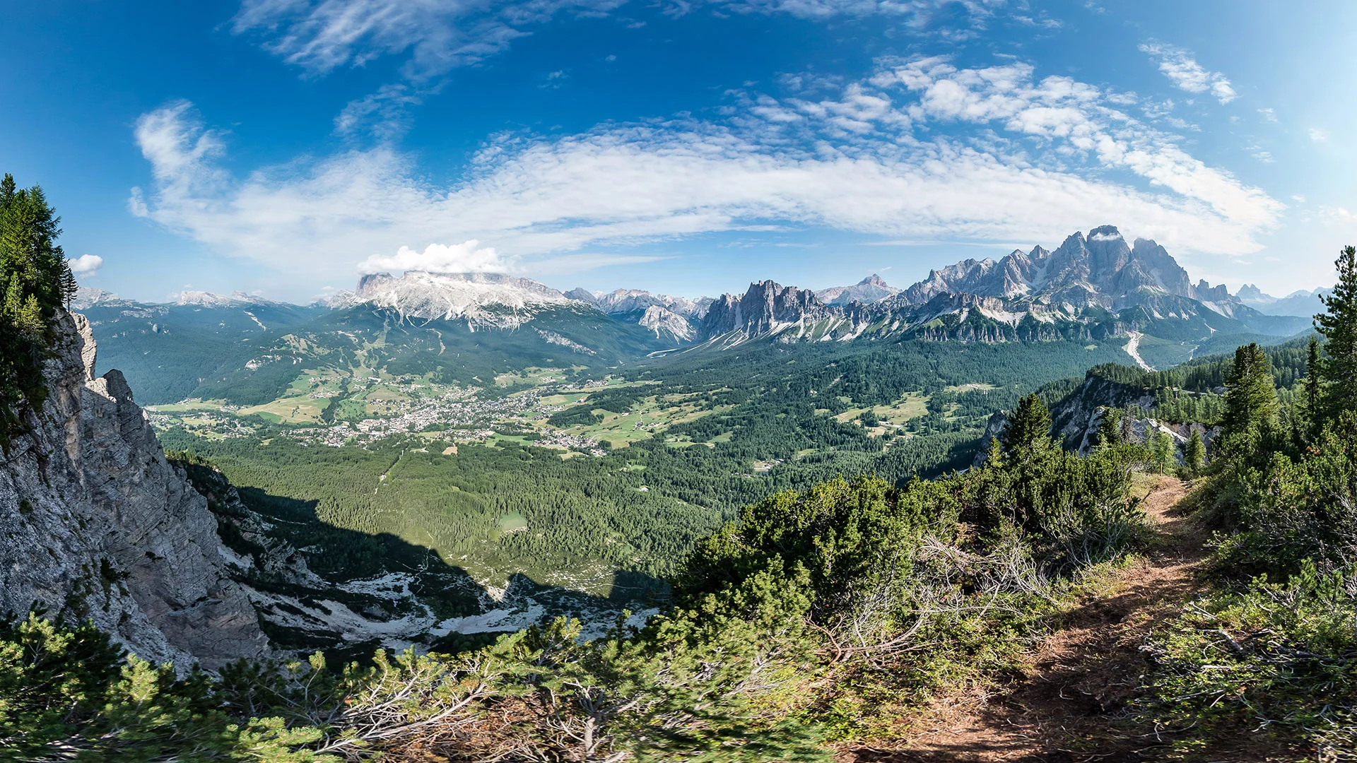 TOP VIEW TRAIL DOLOMIEU