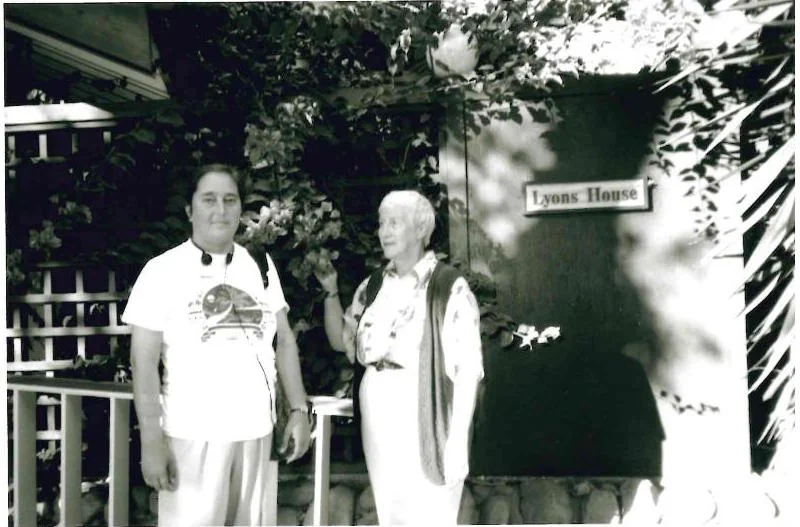 photo 4-page-001.jpg