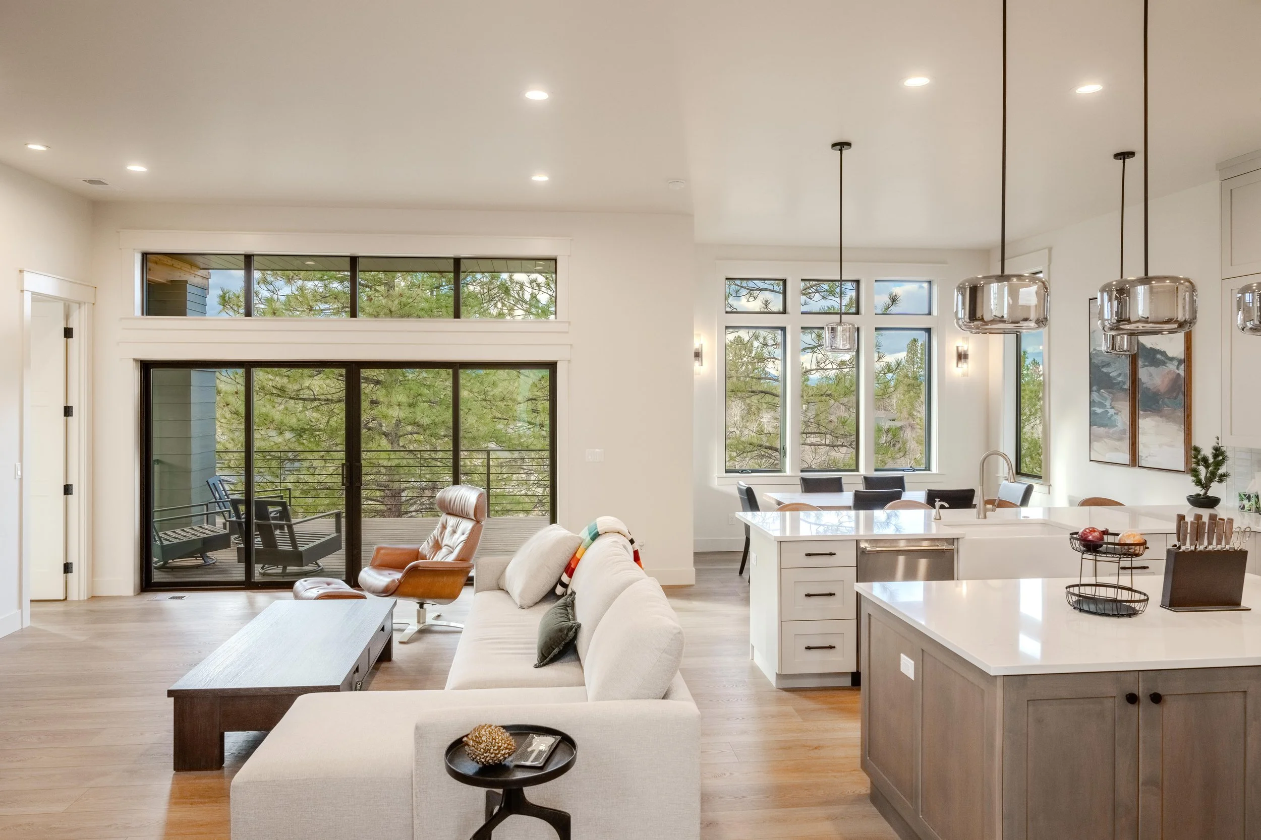 62677 NW Woodsman-1.jpg