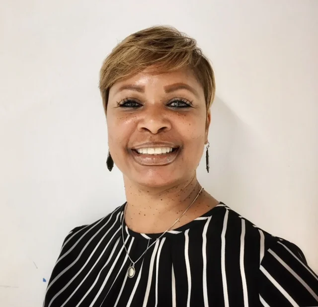 Ms. Regina Reams-Pitts Biology Email: regina.reams-pitts@k12.dc.gov Room 1142 Bio
