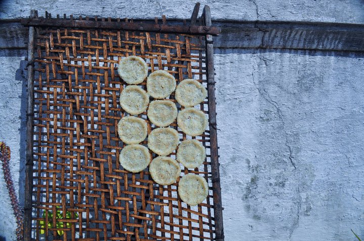  In Laos, leftover rice is made into patties and dried in the sun to make these little rice crisps. Think of them as a way tastier version of those cardboard things your mom used to pack in your "healthy" lunch. 