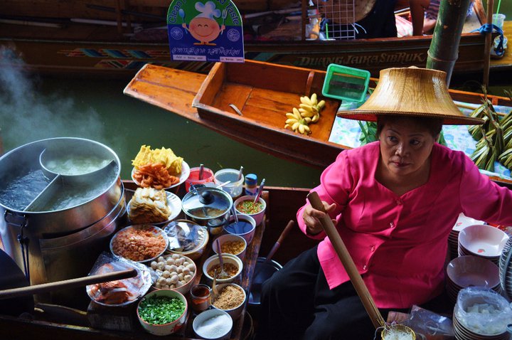  The floating market in Thailand is kind of a tourist trap. However, it's still pretty cool to see. And there's some delicious stuff being served up boat side.&nbsp; 