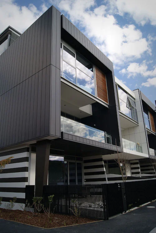 DOCKLANDS02.jpg