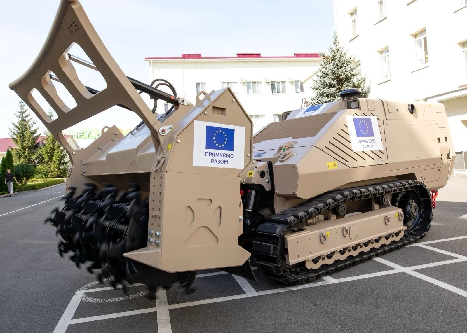 Two new GCS-200 demining platforms "Faith" and "Love" delivered from EU to Ukraine