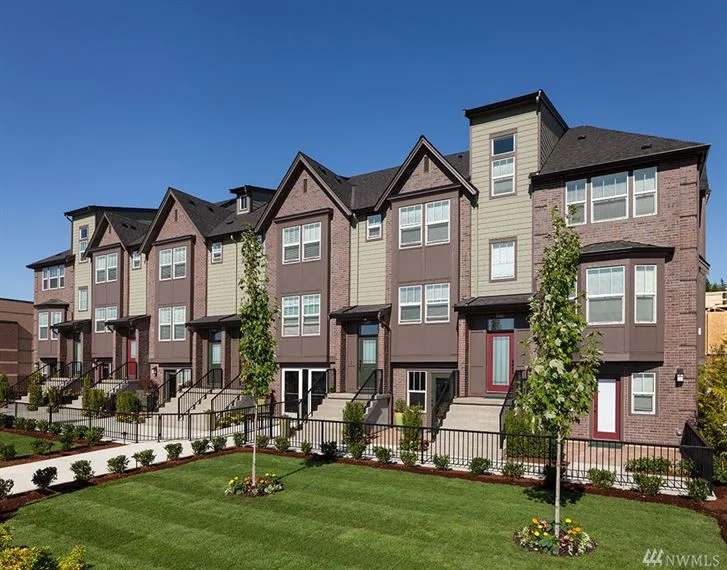 1330-williamsburg-walk-ne-unit-24.3-98029_760X570.jpg