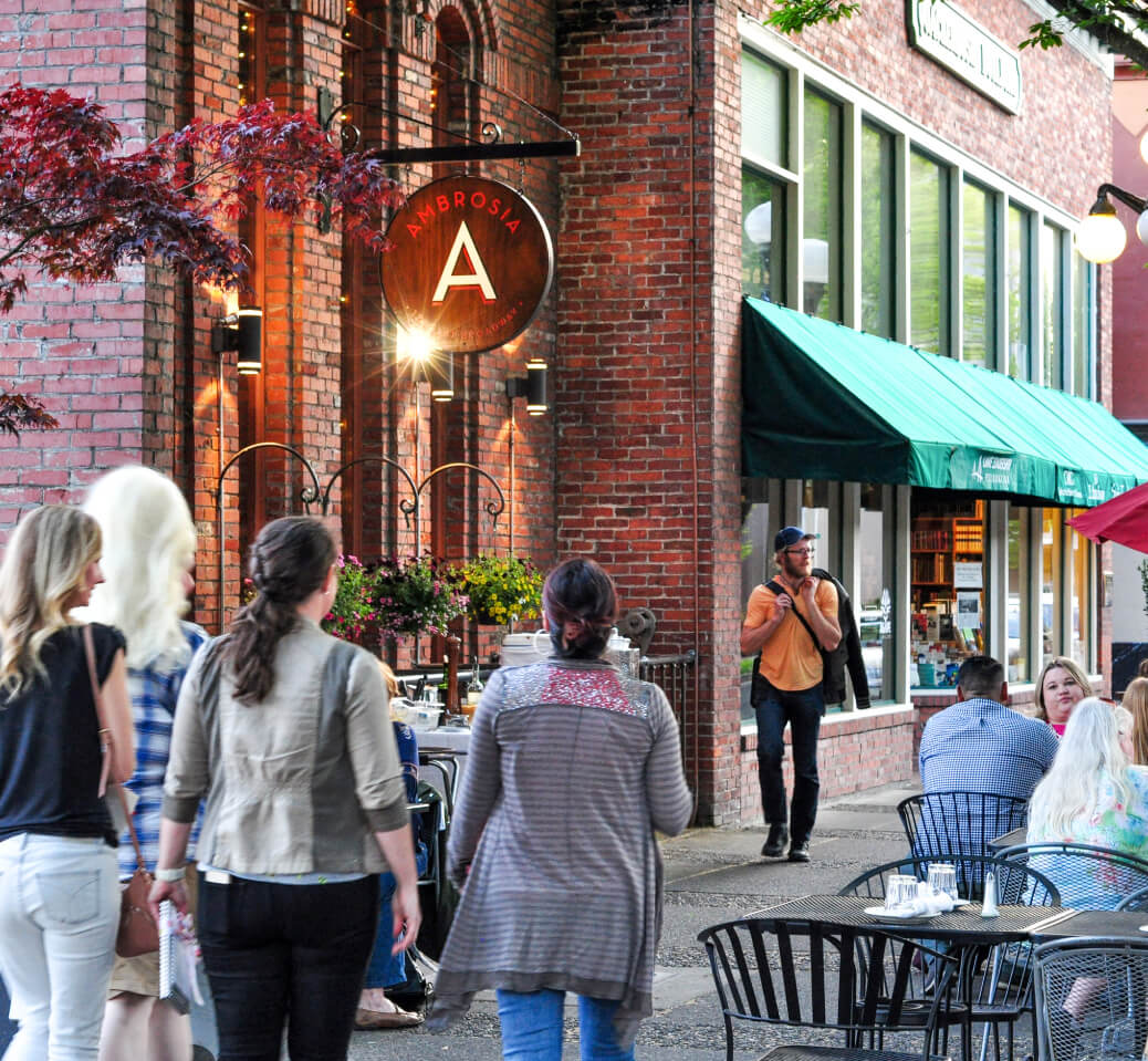 Miner-Building-Amenities-Collage--left-processed.jpg