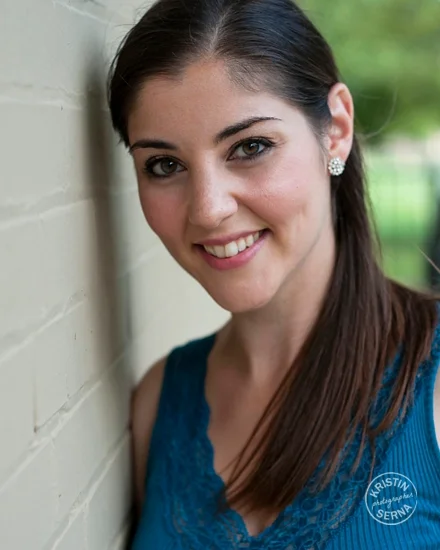 Minimally-posed portrait by Kristin Serna