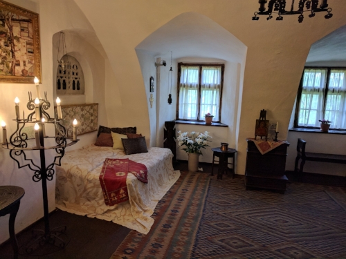 Queen Marie's charming bedroom.