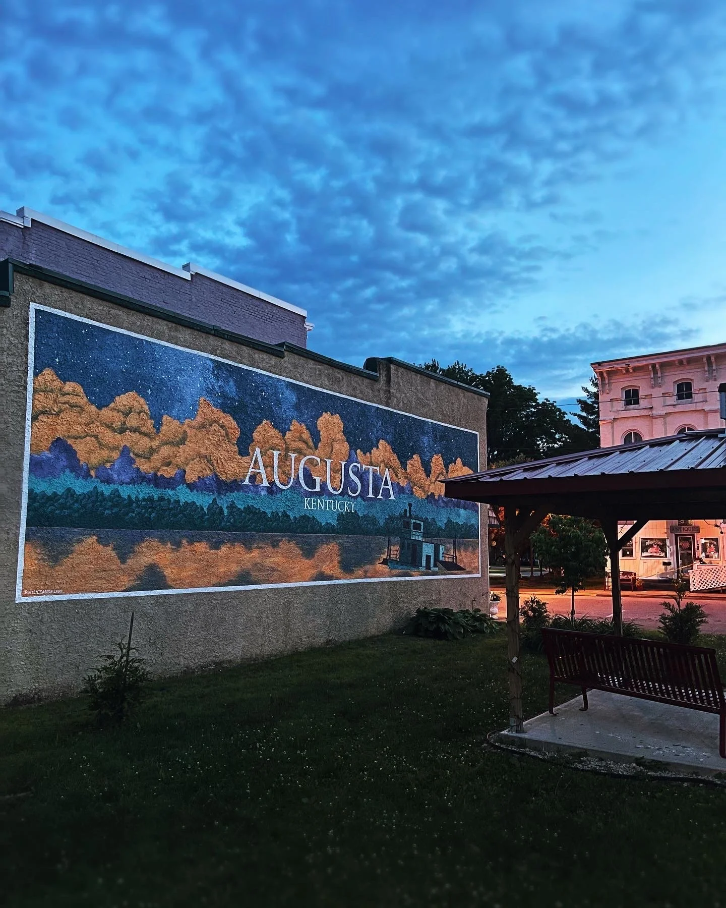 8C5382C2-1FE8-4FD8-95D6-C5BEA9777133 2.JPG