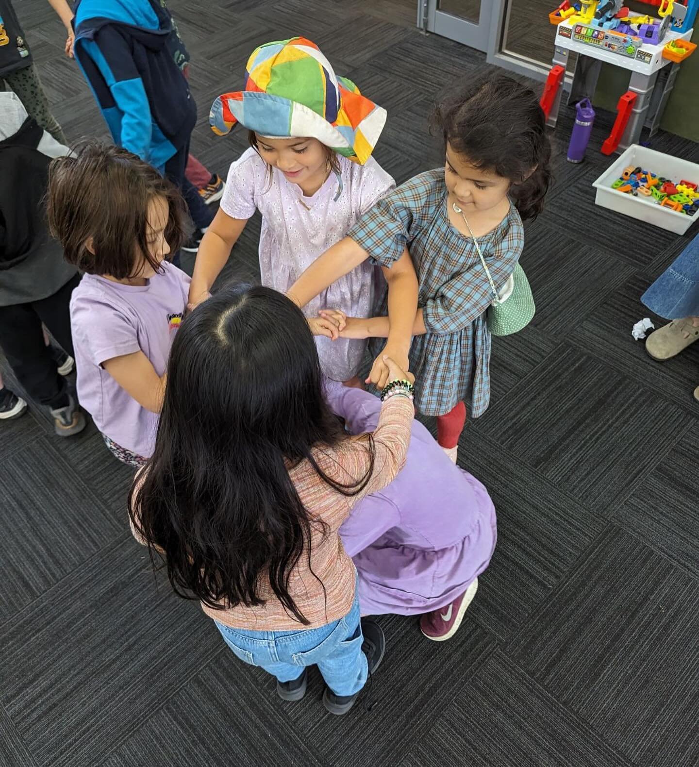 The grade 1/2s are currently focusing on respectful relationships. 

Untangling themselves through teamwork🤩

&nbsp;#FNPS #fitzroynorthprimary #fitzroynorthprimaryschool #fitzroynorth #primaryschool #teamwork #grade1 #grade2 #resprectful #relationsh