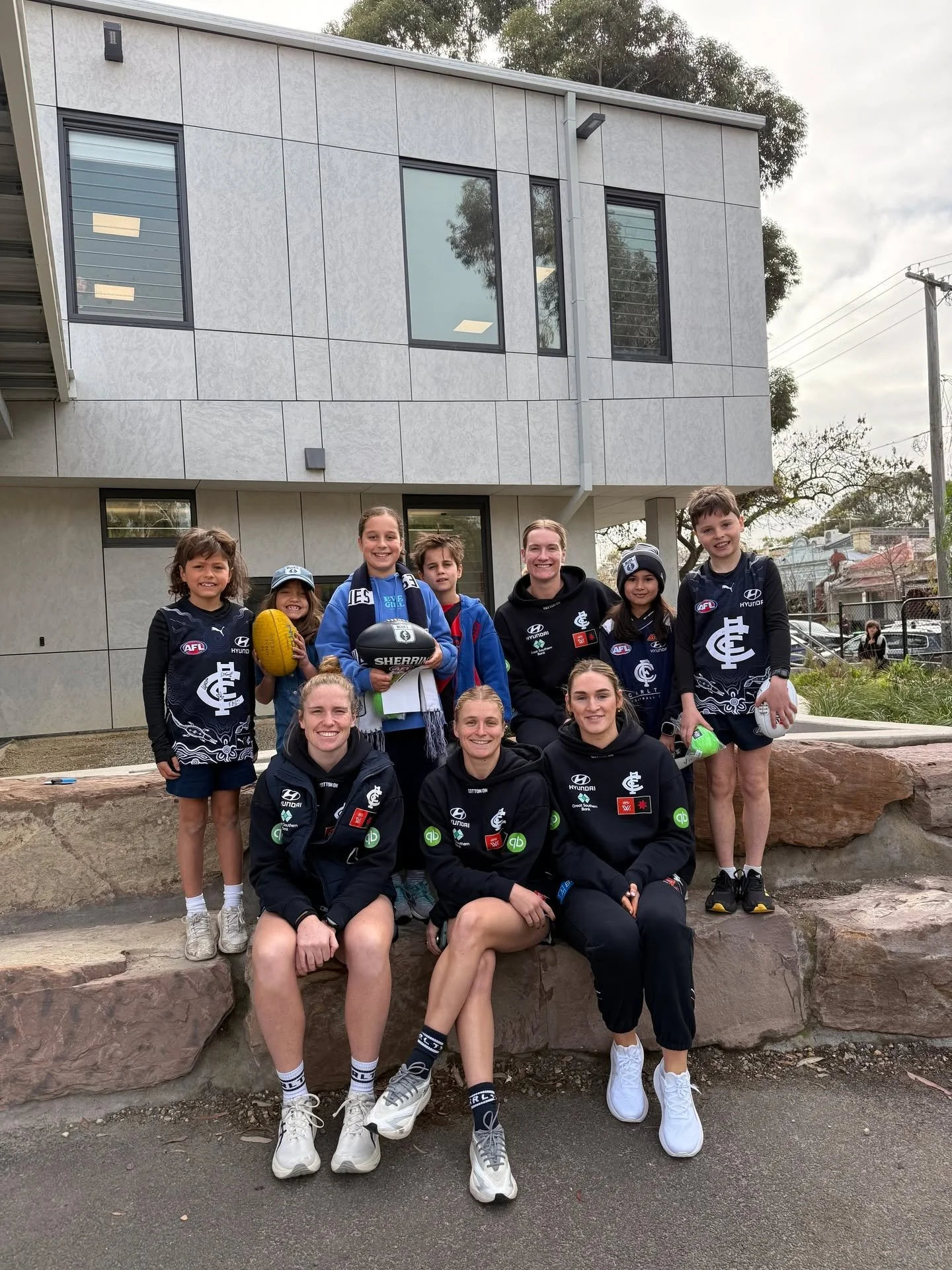 Huge thanks to the AFLW Carlton Football Club for visiting our school today! 🙌🏽💙 
@aflwomens @carlton_fc @carltonfc_w 

It was an incredible opportunity to chat with the players, ask lots of questions, and get a real behind the scenes look into th