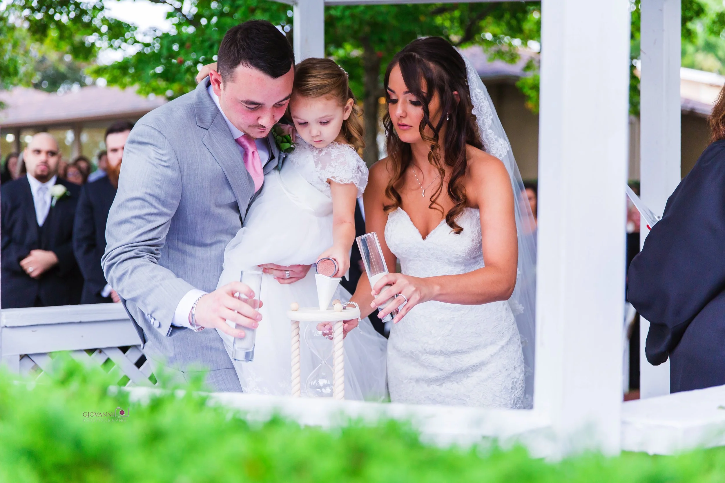 8C2A3380+Giovanni+The+Photographer+Best+Boston+Wedding+Photography+Lake+Pearl+Wrentham+Ma.jpg