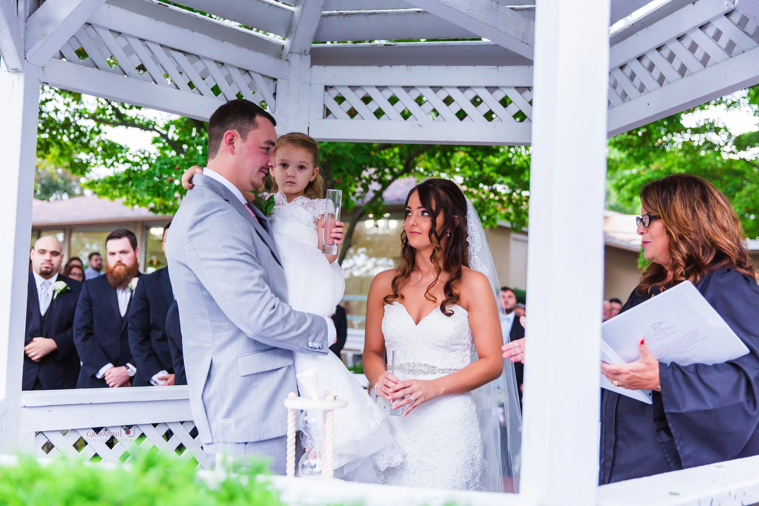 8C2A3378+Giovanni+The+Photographer+Best+Boston+Wedding+Photography+Lake+Pearl+Wrentham+Ma.jpg