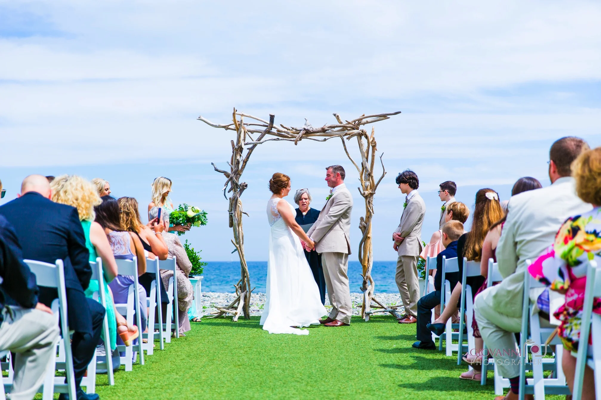 8C2A1521 Giovanni The Photographer Boston Wedding Photographer Oceanview of Nahant - Tracy Todd WM35.jpg