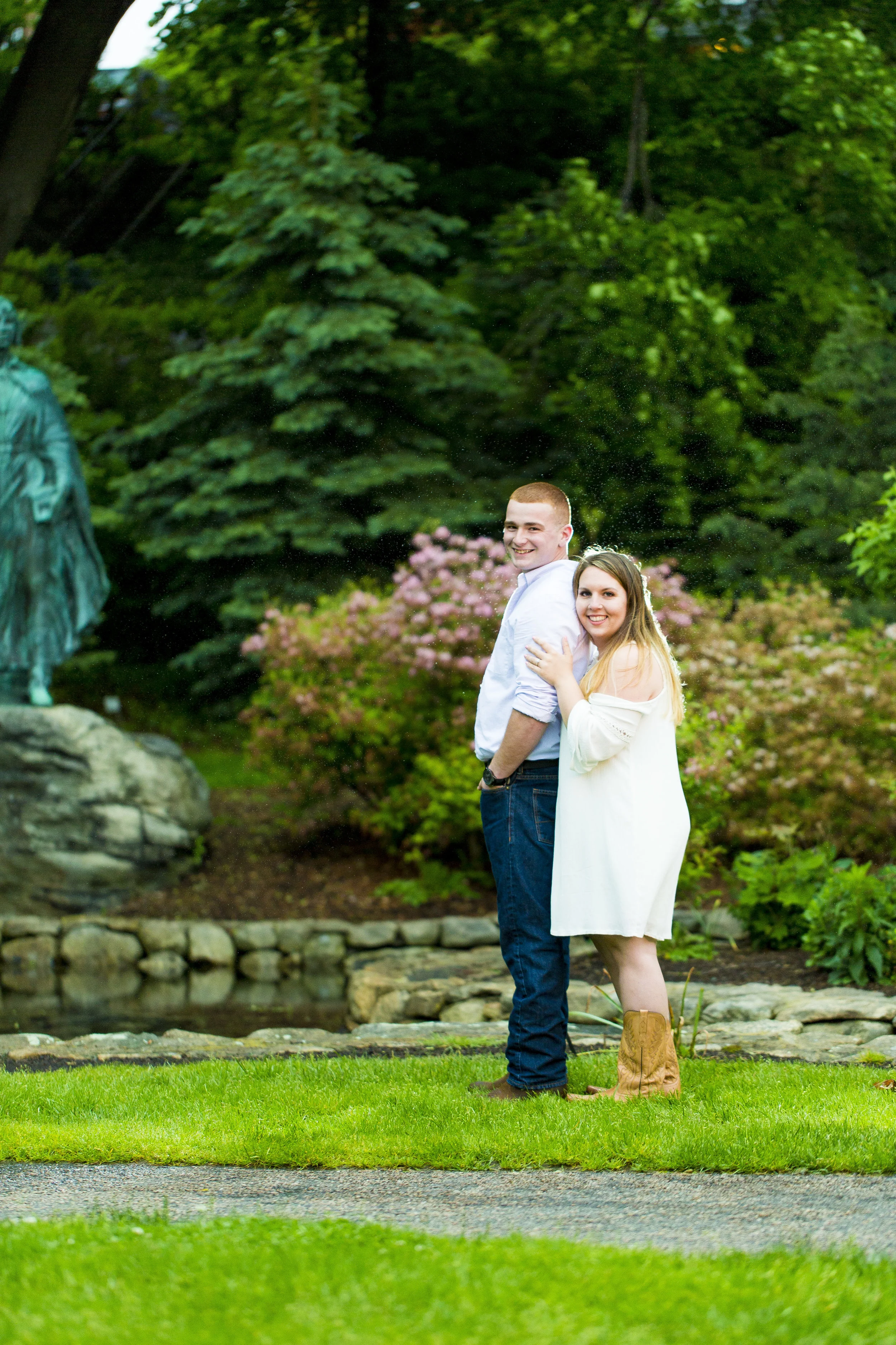 8C2A0083+Giovanni The Photographer Best Boston Engagement Photography Public Gardens - Commons WM100.jpg