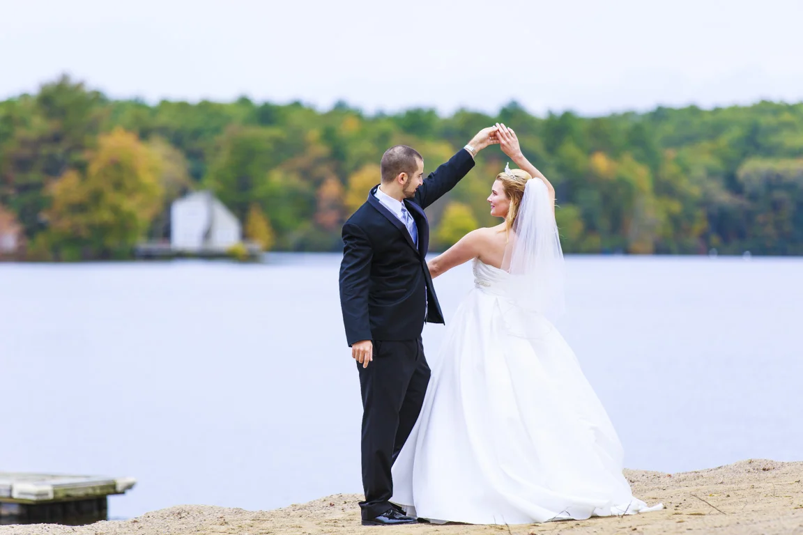 8C2A1151+Giovanni+The+Photographer+Best+Wedding+Photography+Boston+Lake+Pearl+Wrentham+Ma.jpg