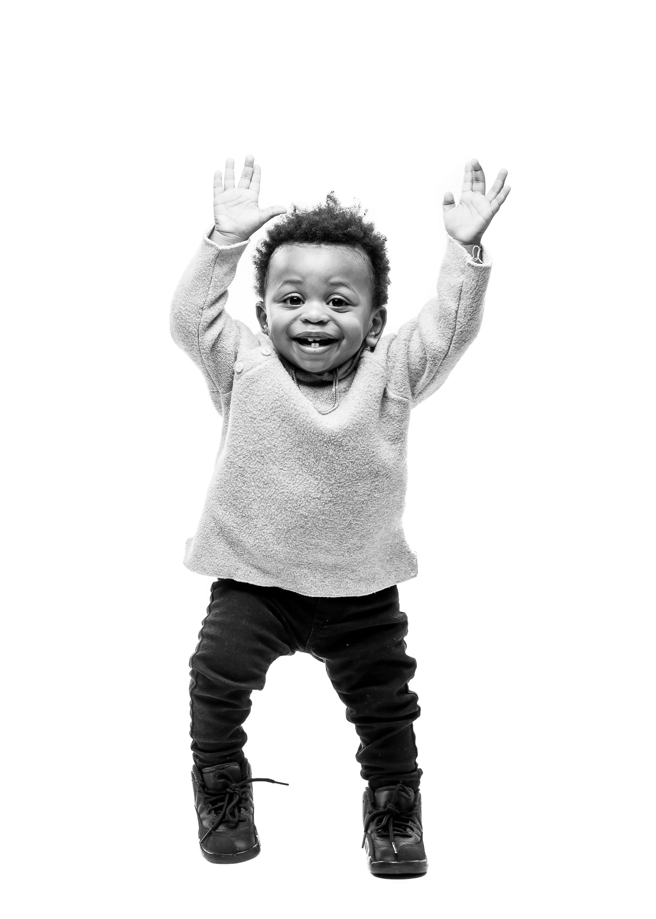 314A8011-Giovanni The Photographer-Best Boston Children Newborn Maternity-Boston Studio Rental.jpg