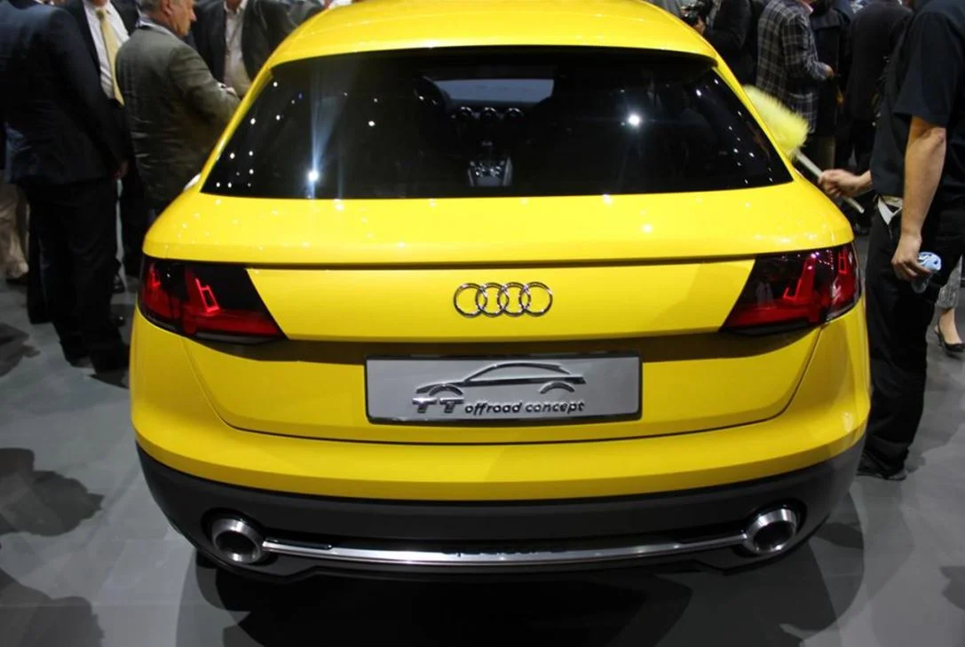 Rear external shot of the all-new Audi Q4, images courtesy of Auto Express UK.