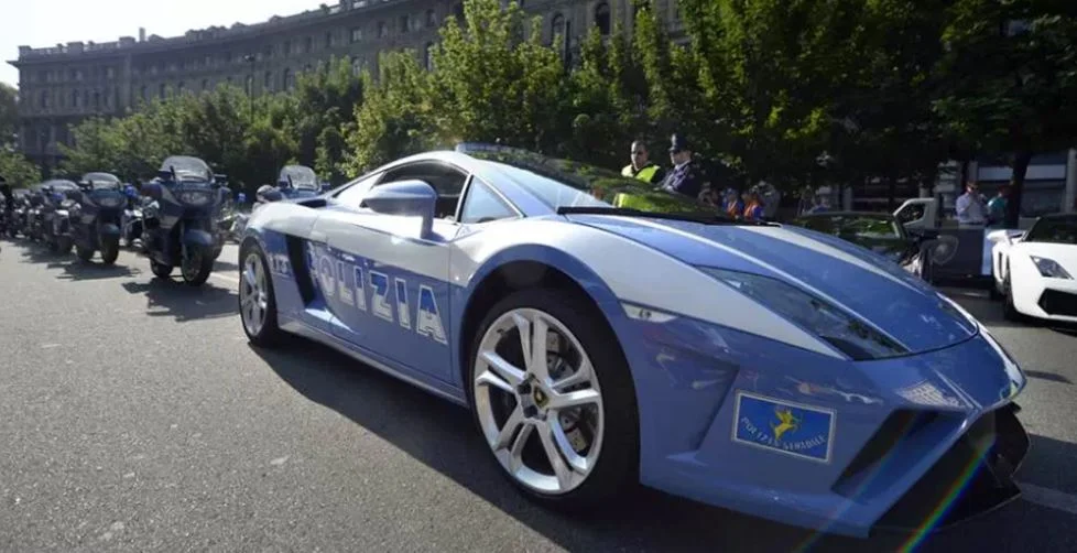 The Lamborghini Gallardo seen on the streets of Italy