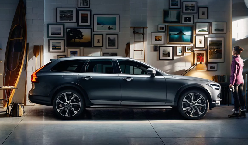 The Volvo V90 Cross Country is still as rugged as the original XC70 Cross Country
