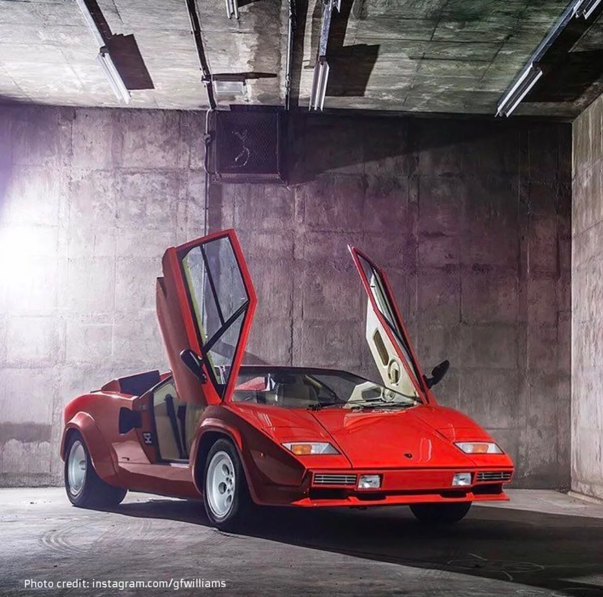 Lamborghini Countach 