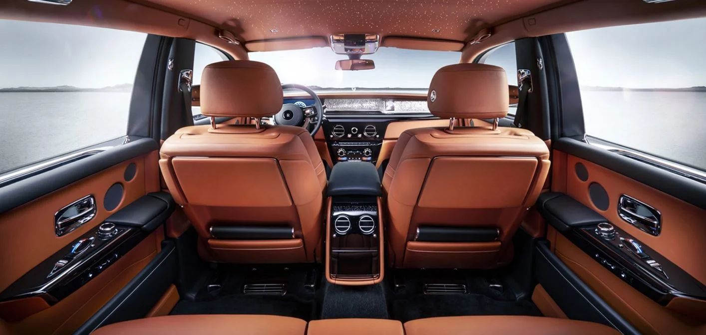2018 Rolls Royce Angled Rear Seats Shot